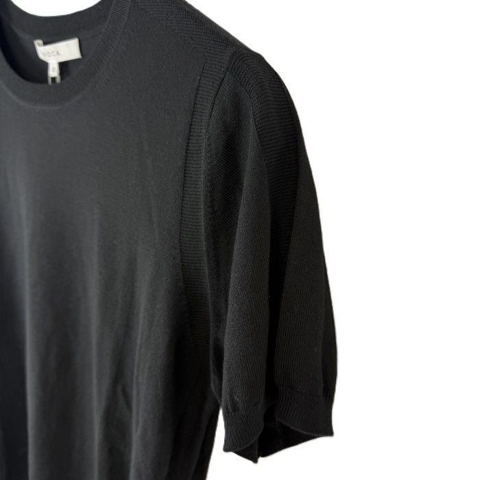 クルーネック半袖ニット