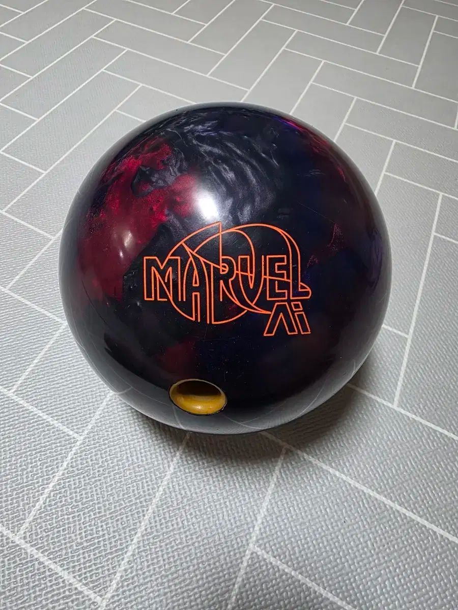 ストーム MARVEL AI ボーリングボール