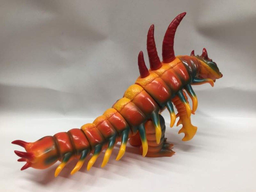 メディコム・トイ ロケットファクトリー ドリームロケット 2024 百足