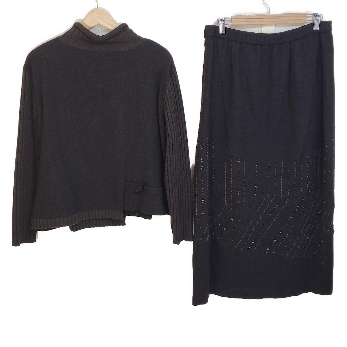 慈雨 ジウ センソユニコ スカートセットアップ レディース - ダークブラウン×ブラウン ニット ステッチ