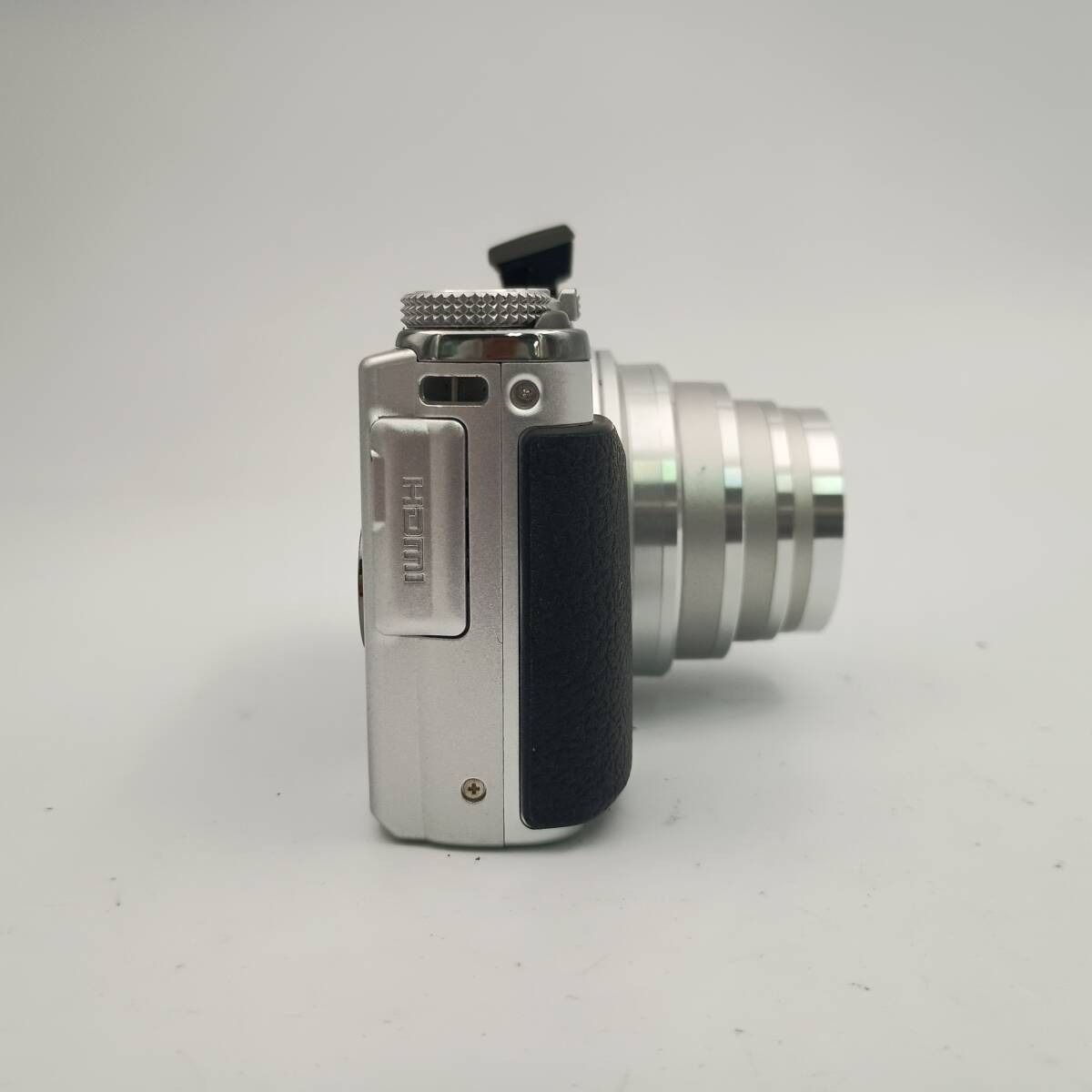 OLYMPUS 5-AXIS STYLUS SH-60 DIGITAL Camera Silver オリンパス