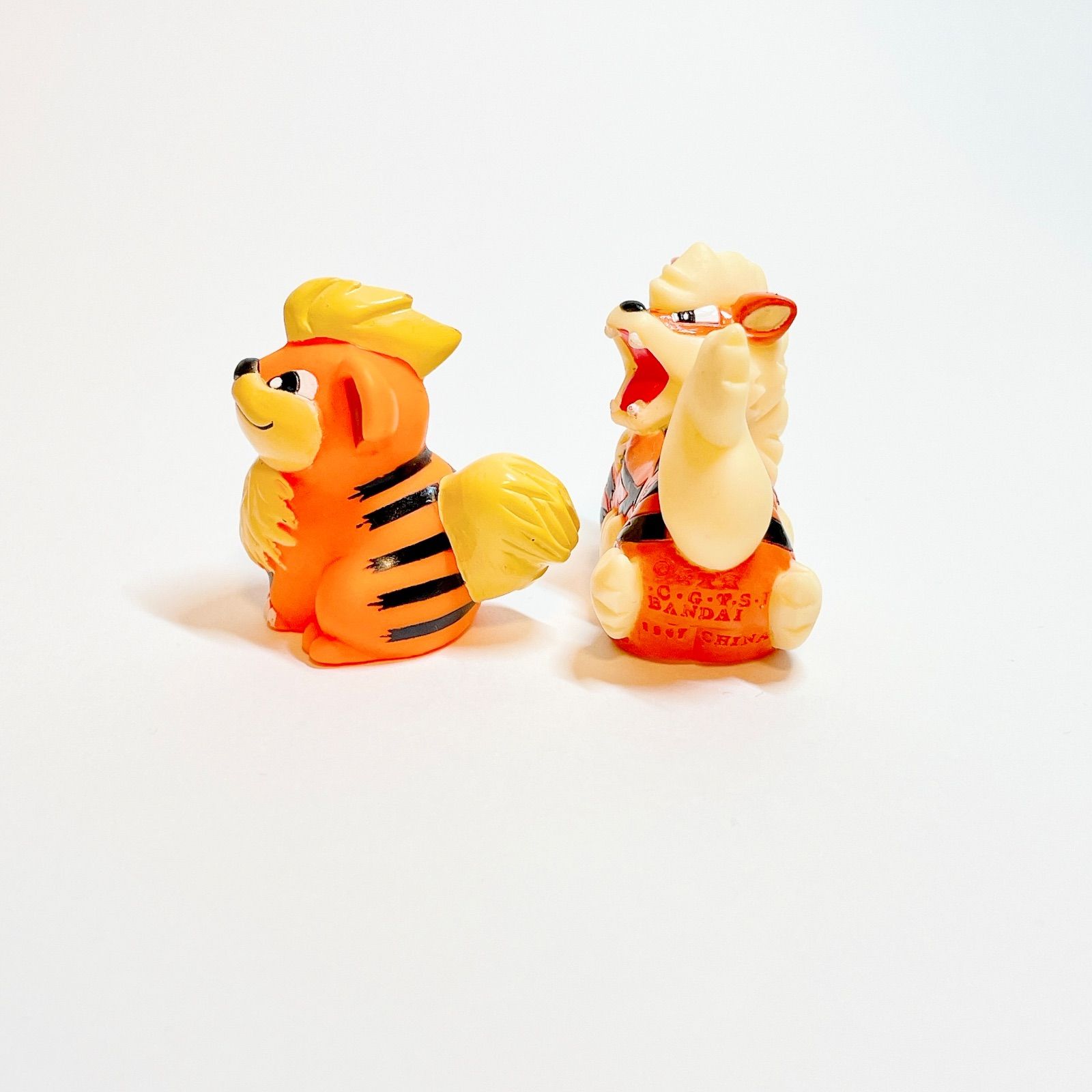 p9 ポケモンキッズ 指人形 ウインディ キュウコン 人気のカントー 炎