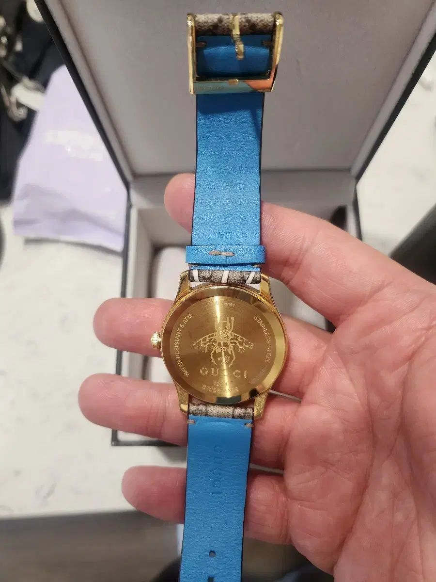 GUCCI グッチ