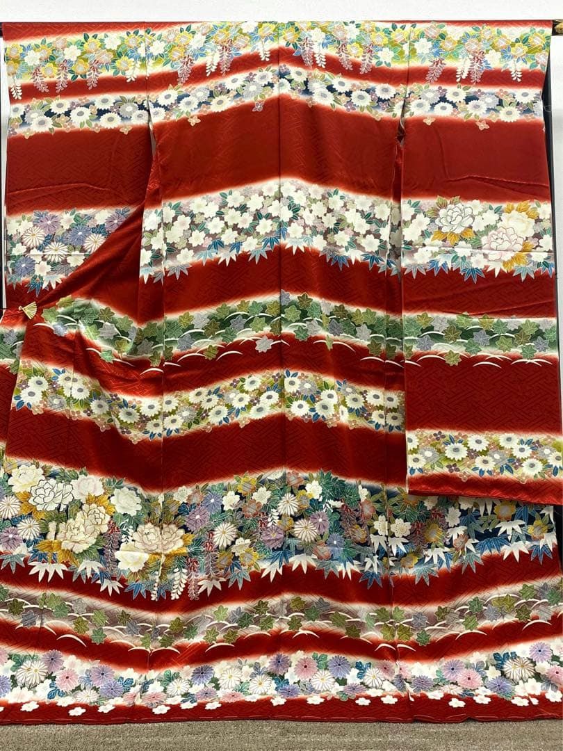 振袖 仮絵羽 京友禅 横段 金駒 紋意匠 正絹 未仕立て品 八掛付き