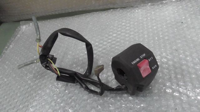 バンディット400V　GK75A-131xxx　の　ハンドルスイッチ　右:#1741053785