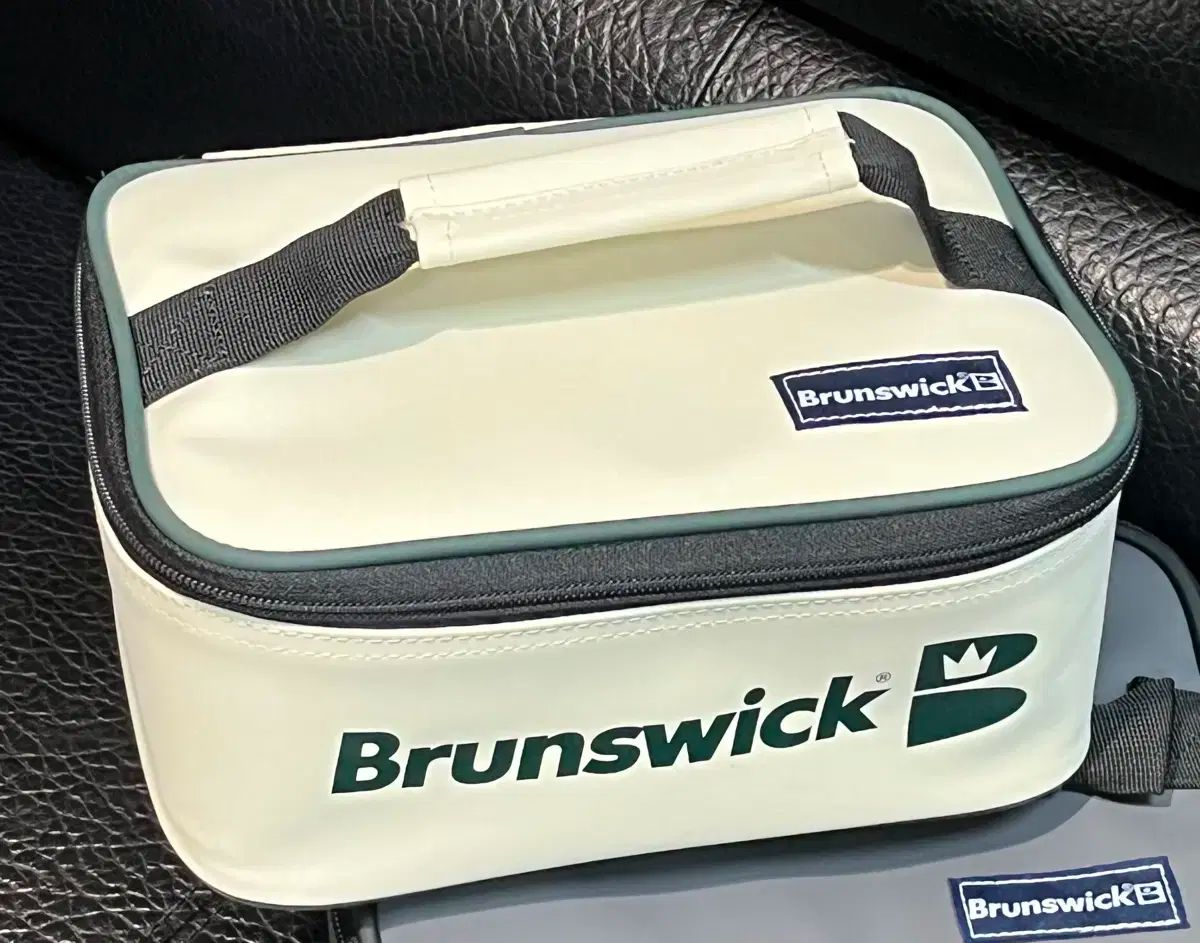 BRUNSWICK（ブランズウィック） マット 3 ローラー ボーリングバッグ