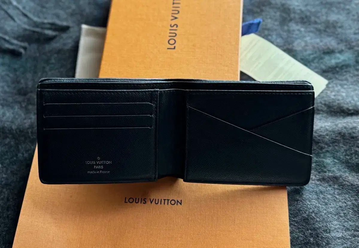 Louis Vuitton♡二つ折り財布 ※専用出品 LOUIS VUITTON ルイヴィトン 二つ折り財布 LV ヴェルティカル