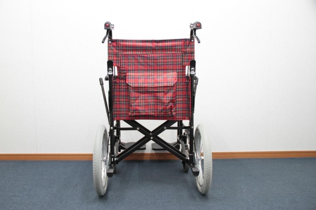 立ち上がりが楽な 介助式