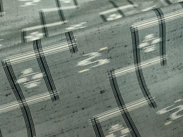 平和屋着物○上質な紬 絣文様 正絹 逸品 DAAV4965ud - メルカリ