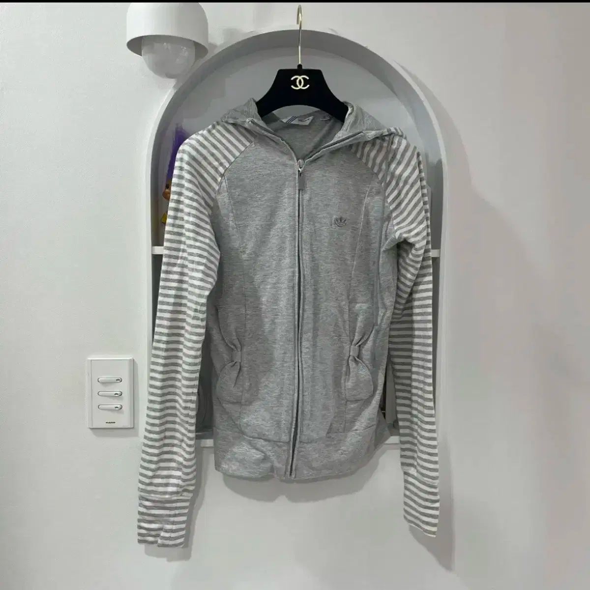 adidas アディダス ストライプ ジップアップ