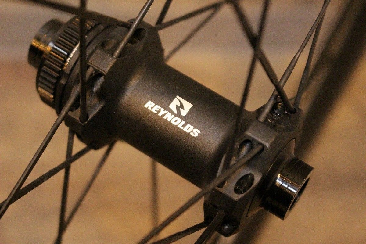 レイノルズ REYNOLDS AR58C DISC カーボン クリンチャー ホイール