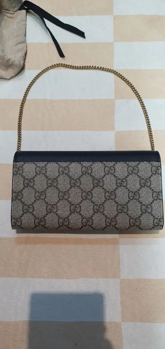 GUCCI グッチ パドロック チェーン 財布