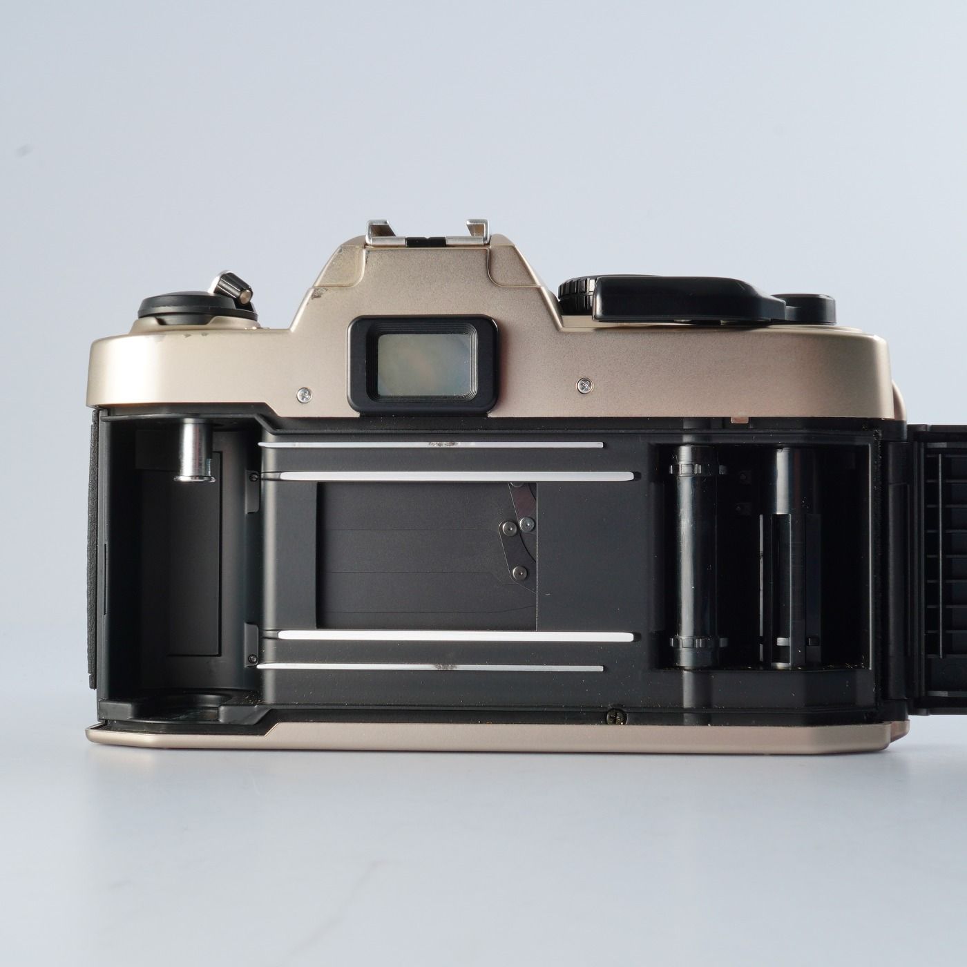 Nikon ニコン FM10 + Ai-S ZOOM Nikkor 35-70mm ベスト F/3.5-4.8 MF