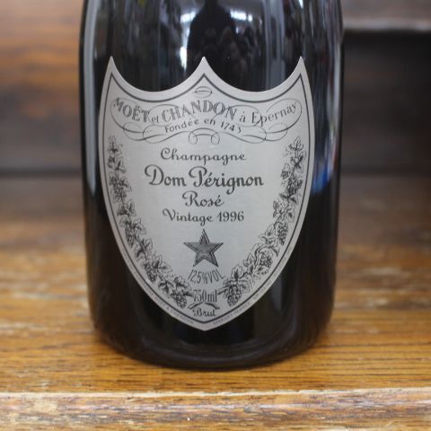 未開栓 希少品 DOM PÉRIGNON ROSE1996 750ml 12.5％Vol ドン