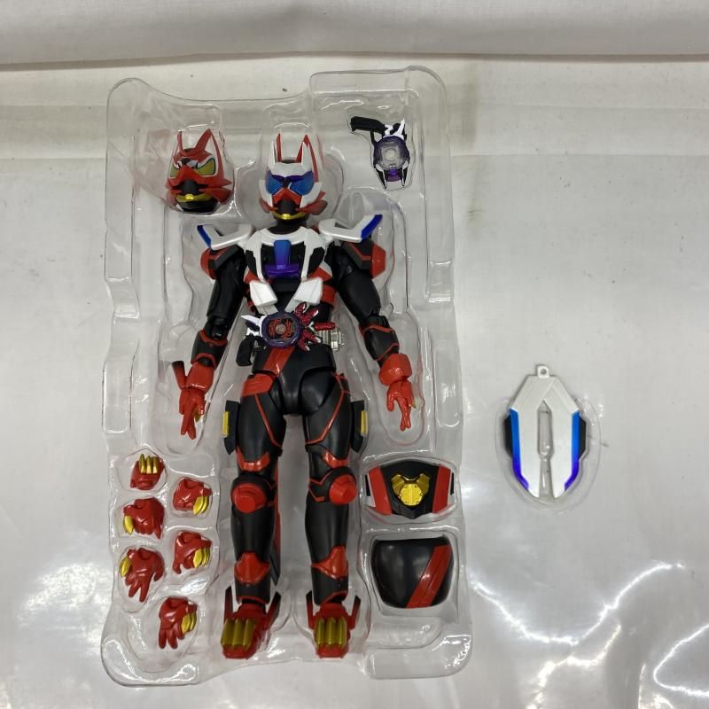 中古】開封)S.H.Figuarts 仮面ライダーギーツ レーザーブースト