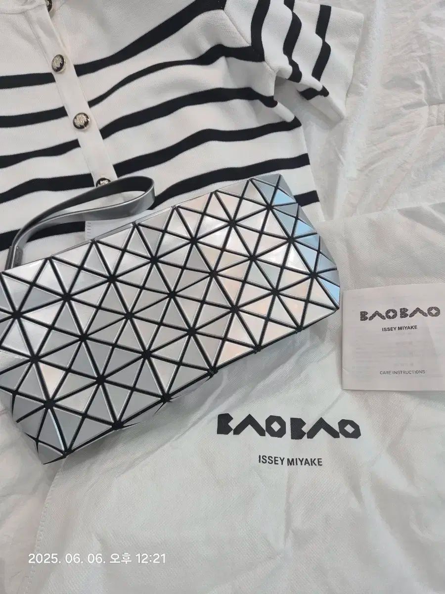 BAO BAO ISSEY MIYAKE バオバオイッセイミヤケ クラッチ