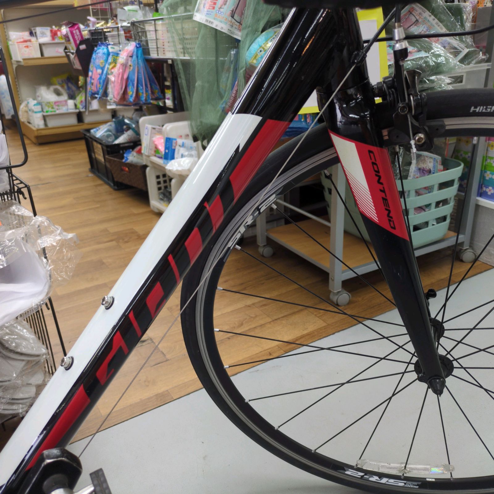 J525 ☆比較的キレイ☆ロードバイク☆GIANT☆CONTEND☆2×8段☆700✕25C