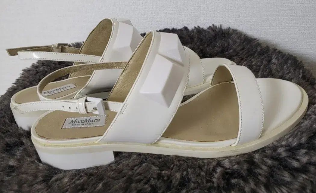 MaxMara（マックスマーラ) 正規品 38 ストラップサンダル - メルカリ