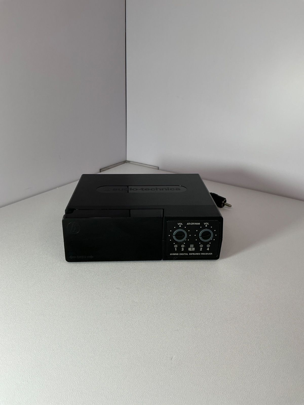 AT-CR7000 コードレスレシーバー AT-CR7000｜カラオケ機器｜オーディオテクニカ