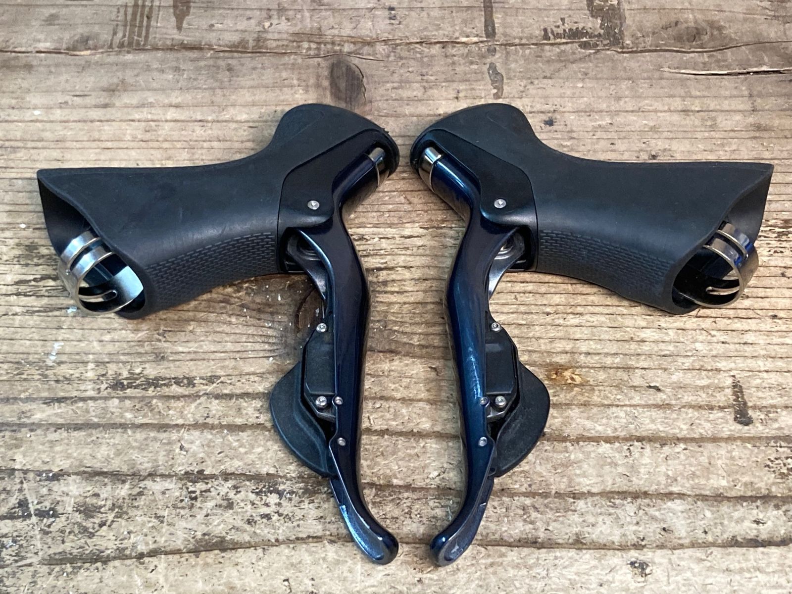 JK812 シマノ SHIMANO アルテグラ ULTEGRA ST-6870 STIレバー Di2 電動 動作 済 ガリ傷 フード破れ