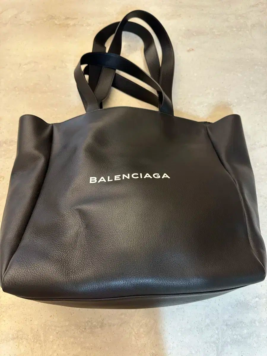BALENCIAGA バレンシアガ メンズ トートバッグ 渡航 KARIMZIABAT_FR