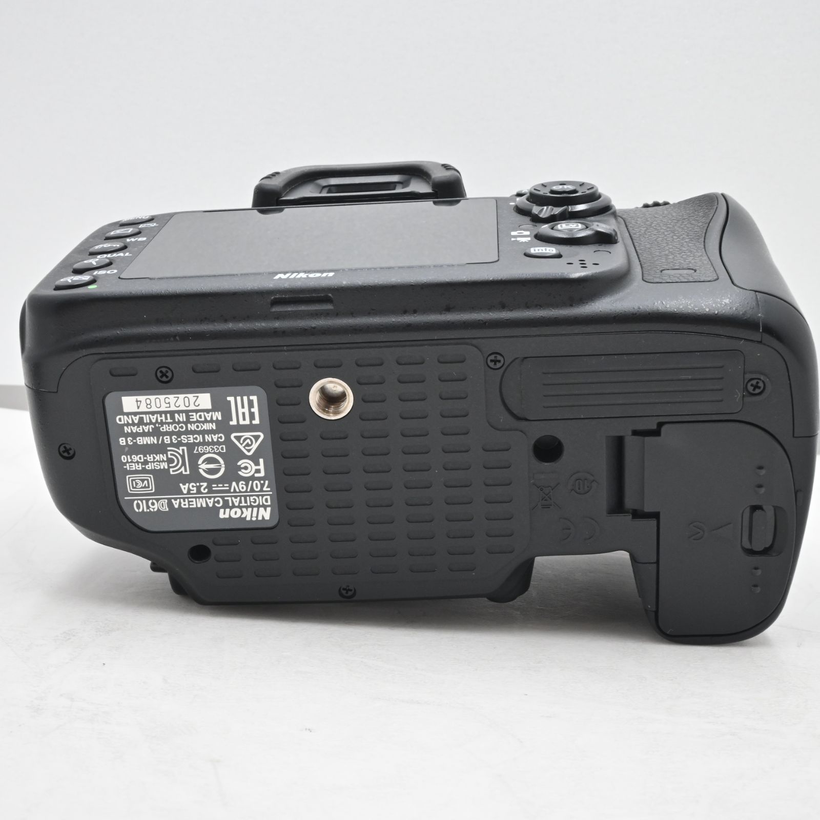 シャッター回数『6758』Nikon デジタル一眼レフカメラ D610