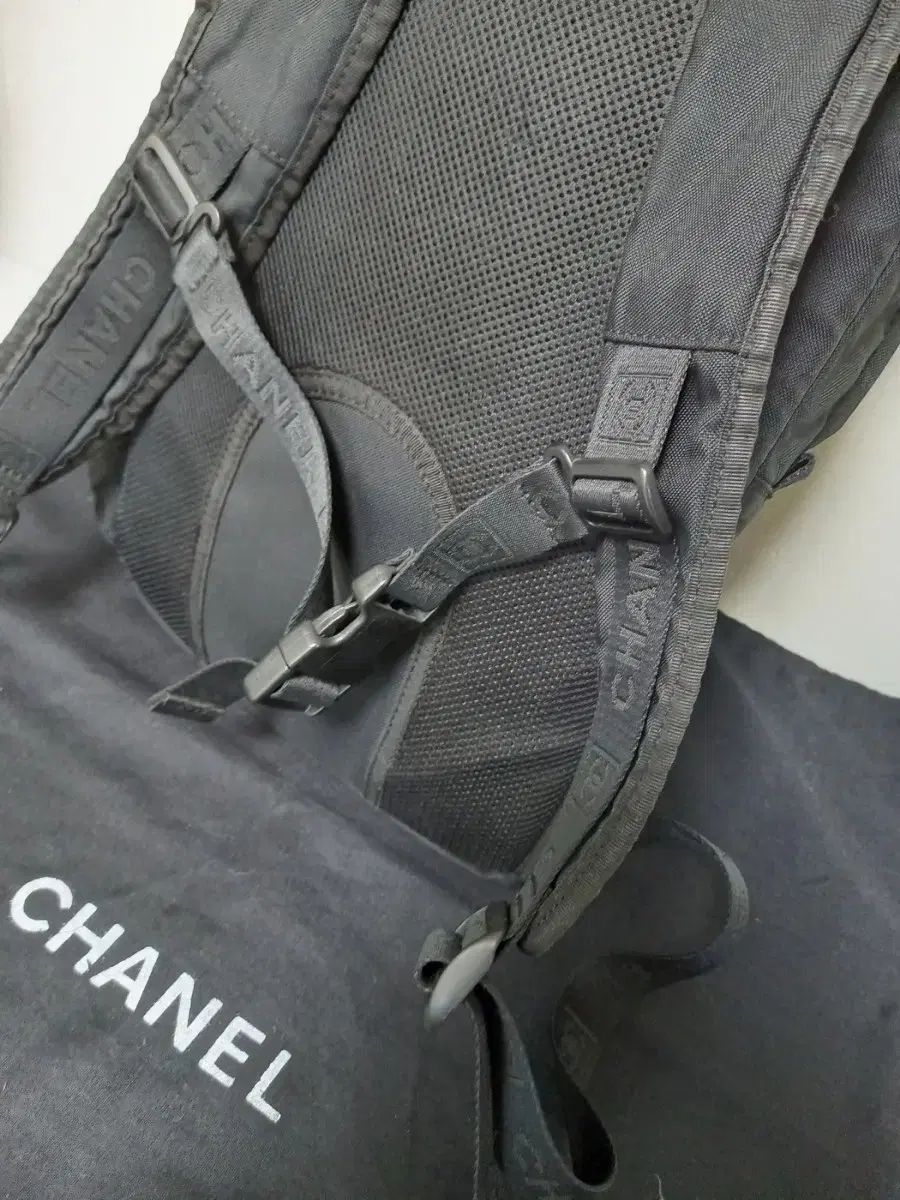 シャネル軽量バックパック