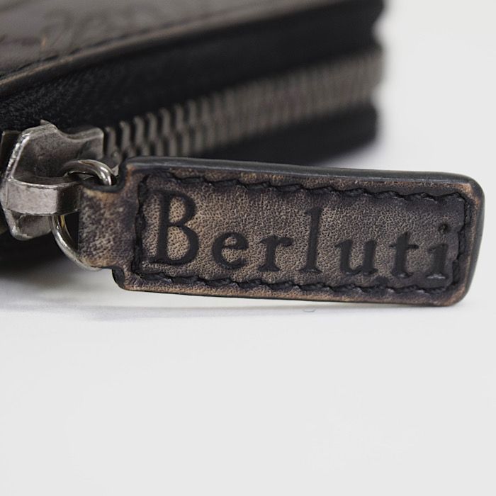 ベルルッティ Berluti ワパ スクリットレザー ジップ付きコインパース