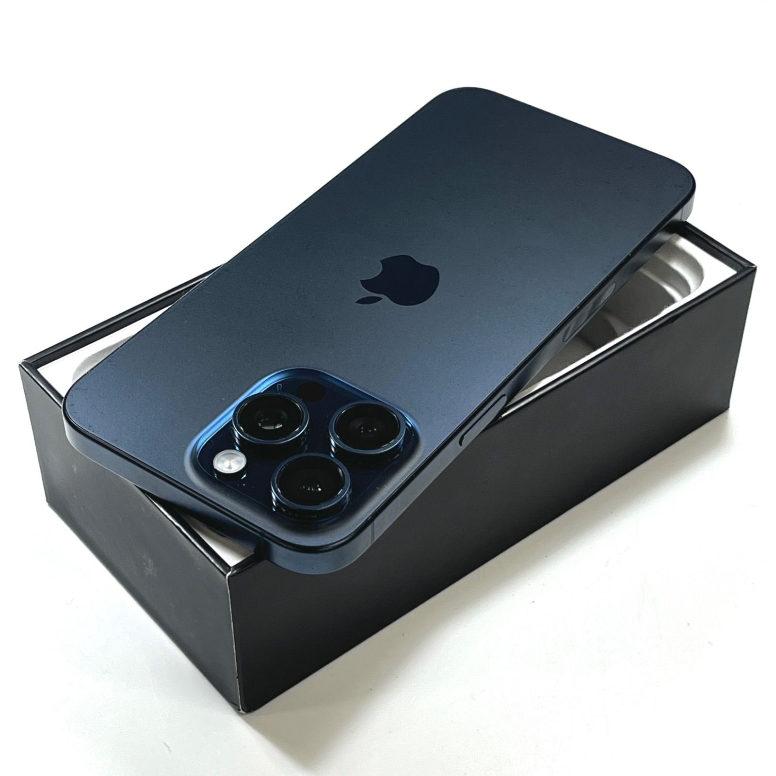 良品】iPhone 15 Pro Max 512GB｜SIMフリー - メルカリ