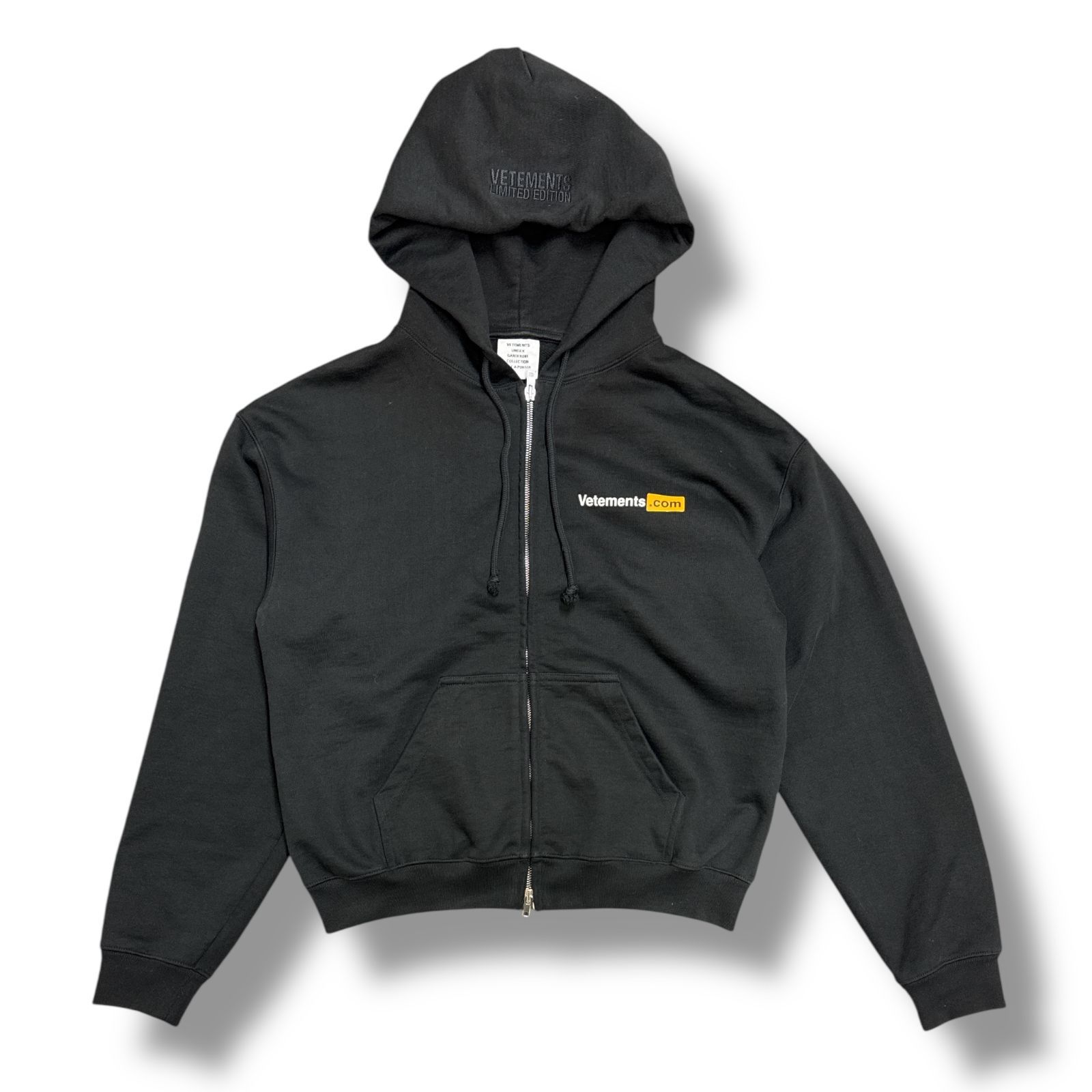 参考上代124300円 VETEMENTS 25SS VETEMENTS.COM FITTED Zip up Hoodie