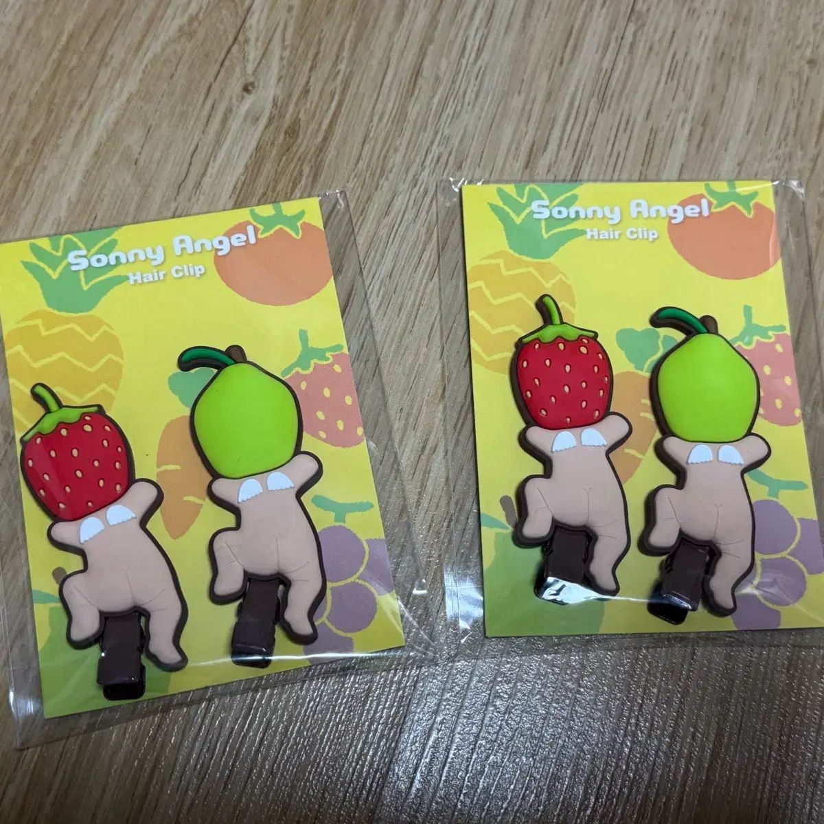 SONNY ANGE ヒッパーズ イチゴ おなか ヘアクリップ 売ります