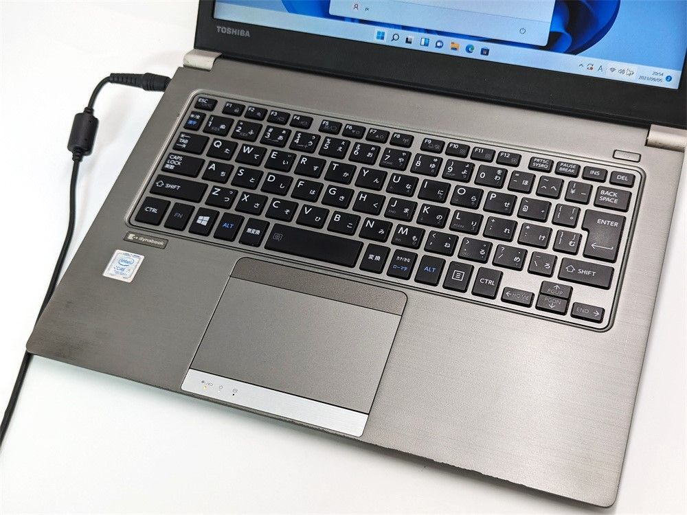 送料込 おまけ有り 高速SSD 13.3型 軽量薄型 中古ノートパソコン 第7 