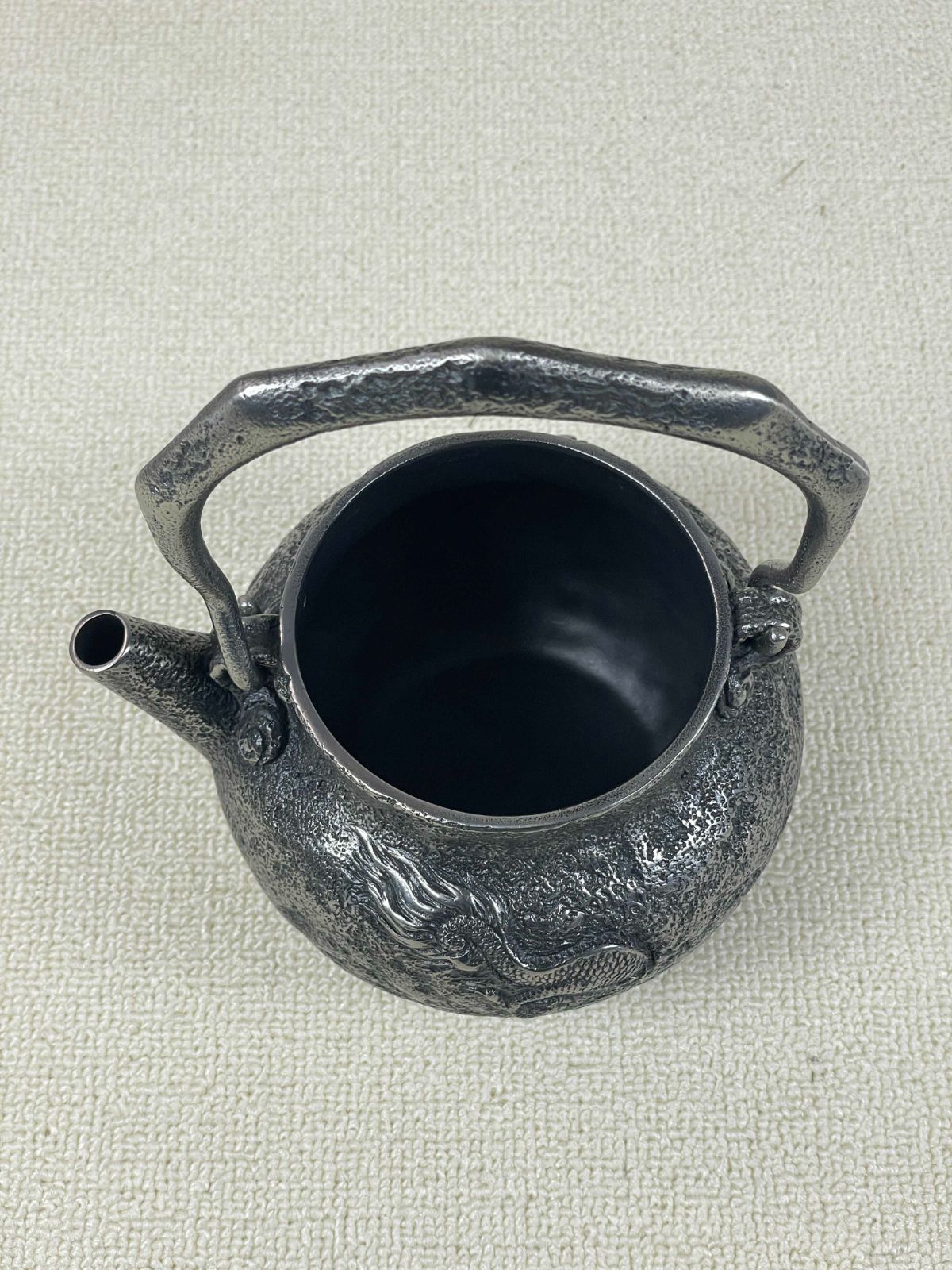 新品・正規品】雨宮宗作 鉄瓶 純砂鉄 専用箱付 日本伝統工芸