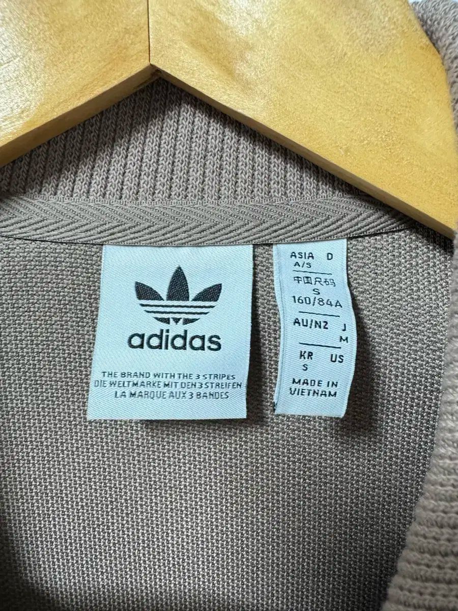 adidas アディダス セット これは です