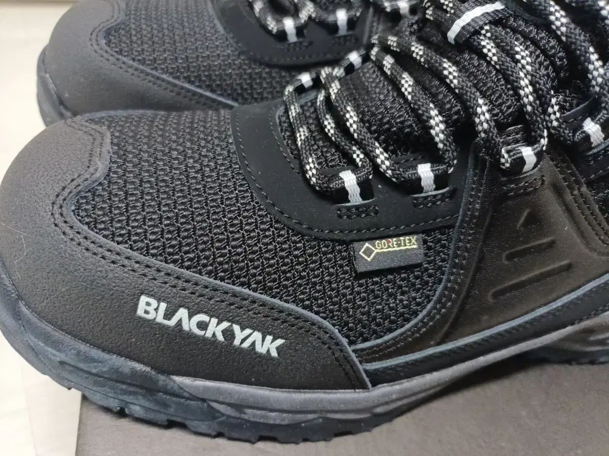 GORE-TEX