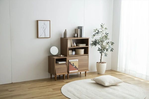 キャビネット 脚付き 幅60cm 収納 棚 全2色 フラップ扉 シンプル