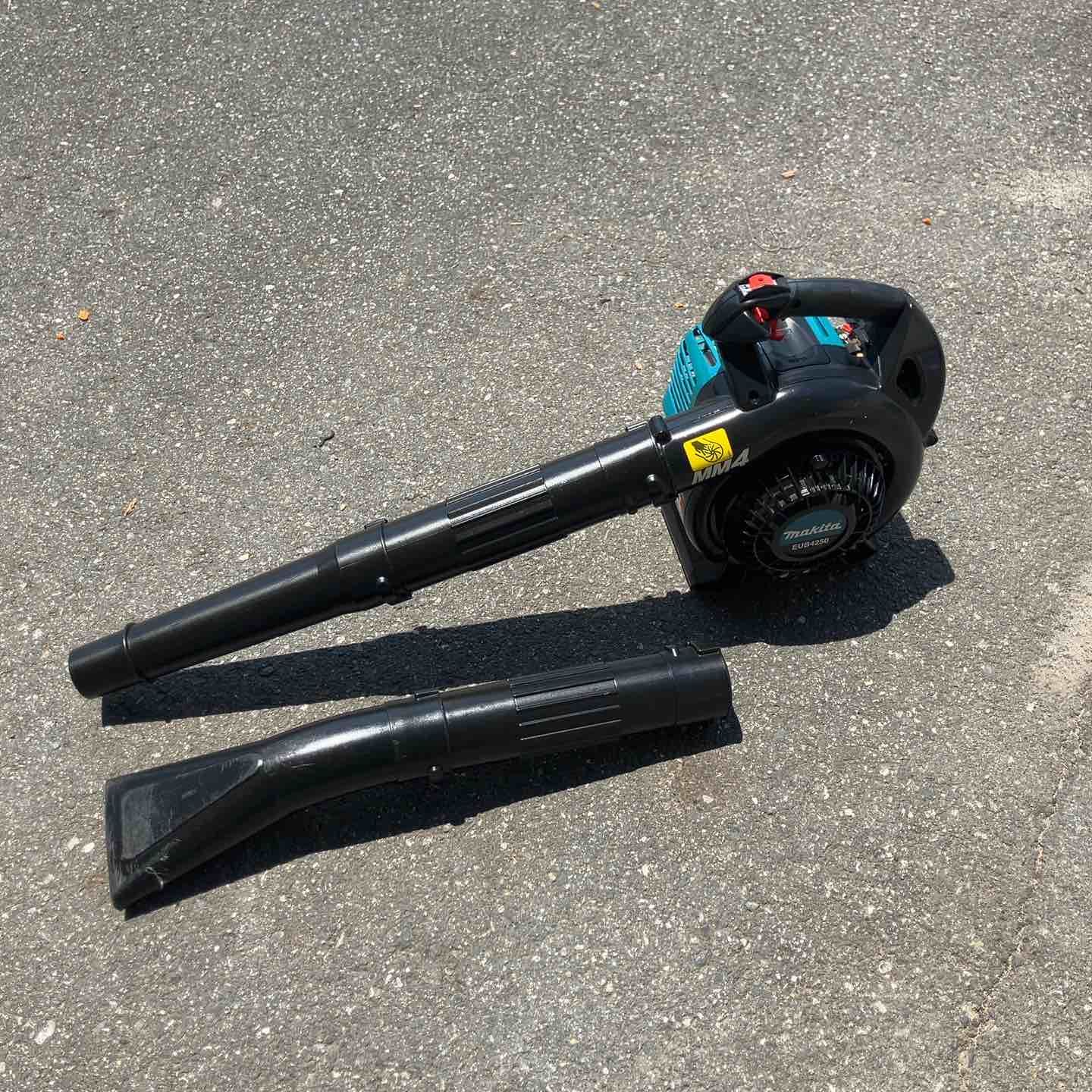 中古品】 マキタ/makita エンジンブロワ・EUB4250SP 【桶川店