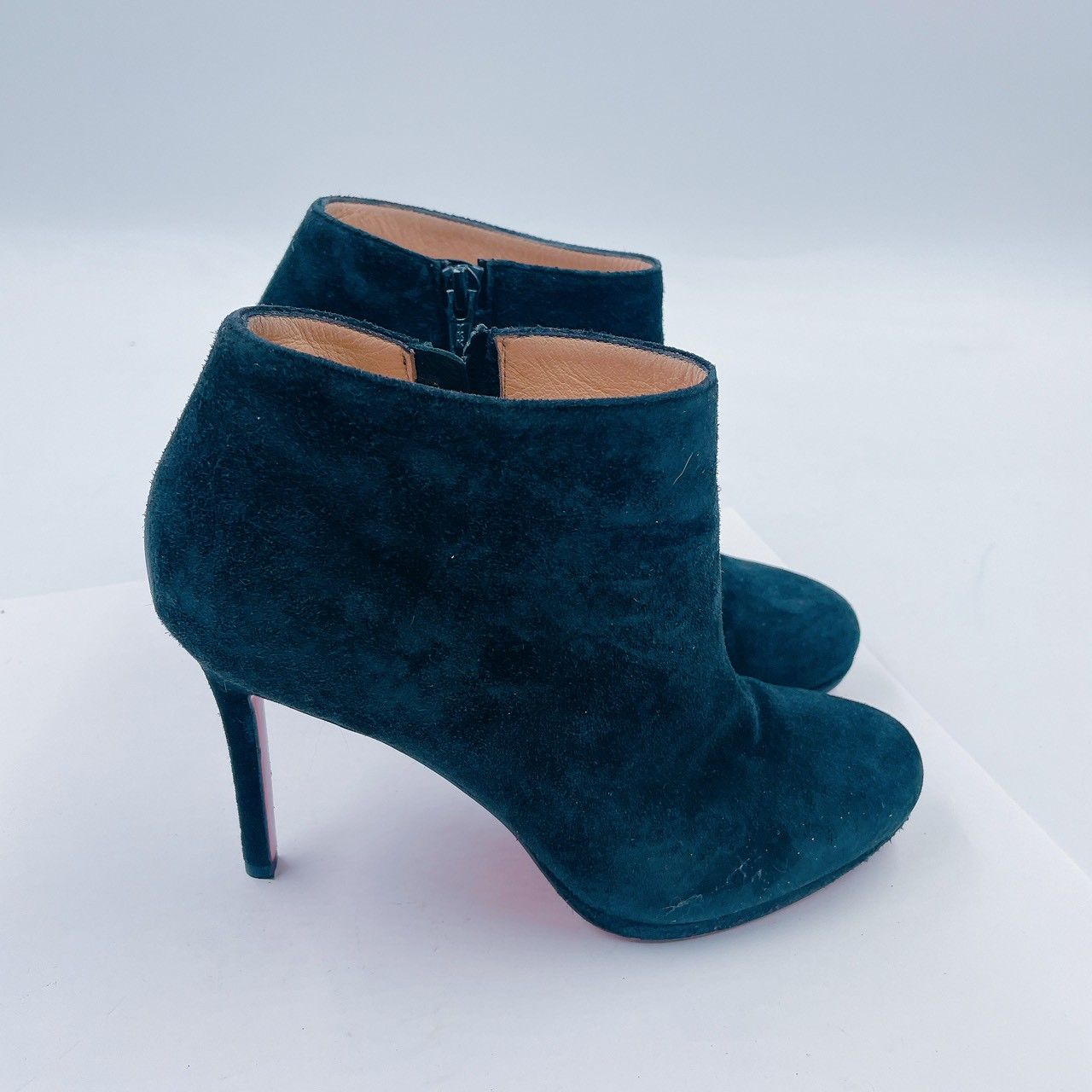 ピンヒール スウェード