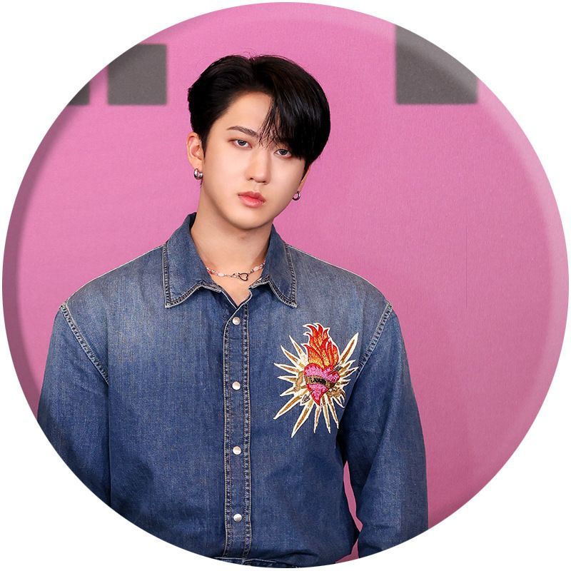 Straykids グッズ トレカ アクスタ うちわ アルバム 缶バッジ レア Stray Kids | Info