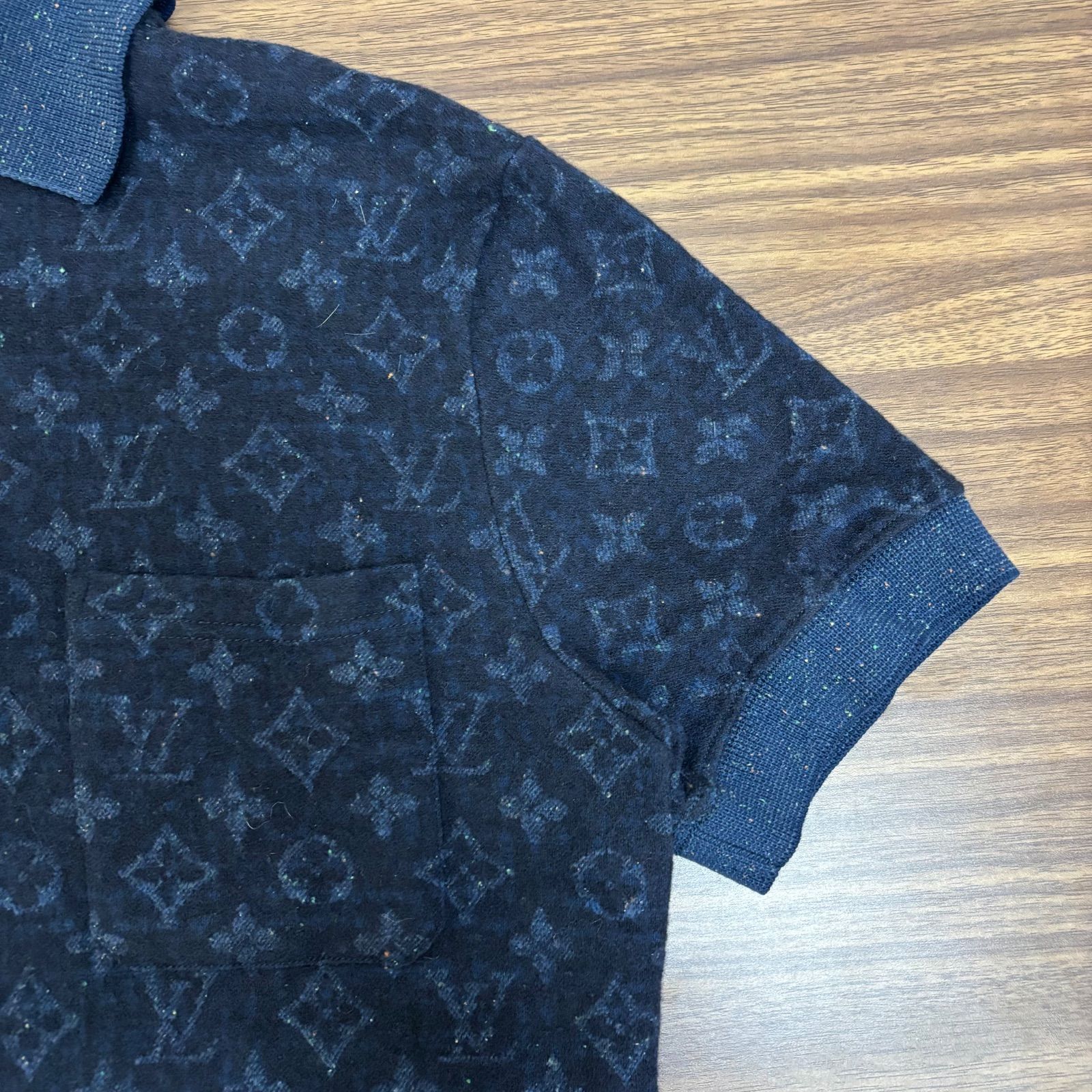 早いものガチ‼️LOUIS VUITTON ネイビー チェック柄 ポロシャツ ブルー（青）系 Louis Vuitton(ルイヴィトン) ポロシャツ(メンズ