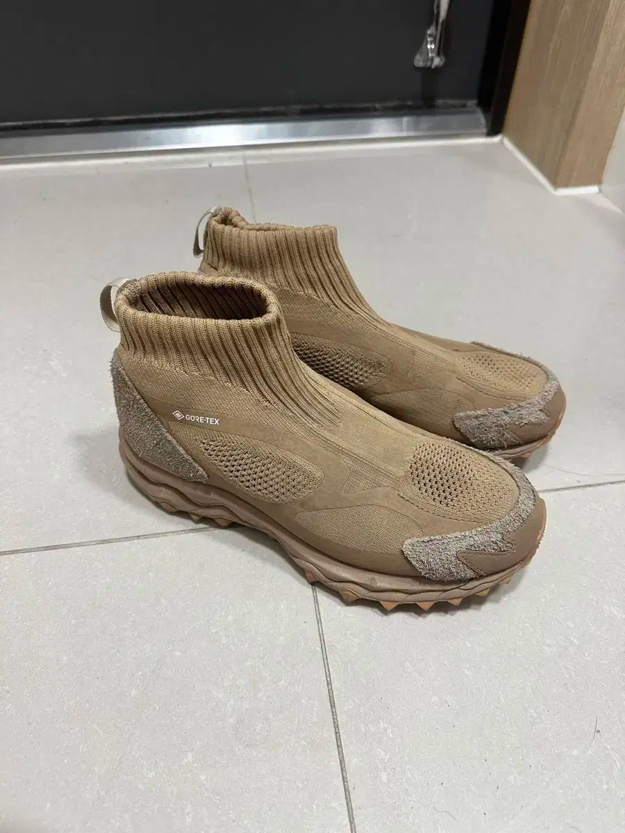 mizuno ミズノ ウェーブムジン 非ネイティブ 250