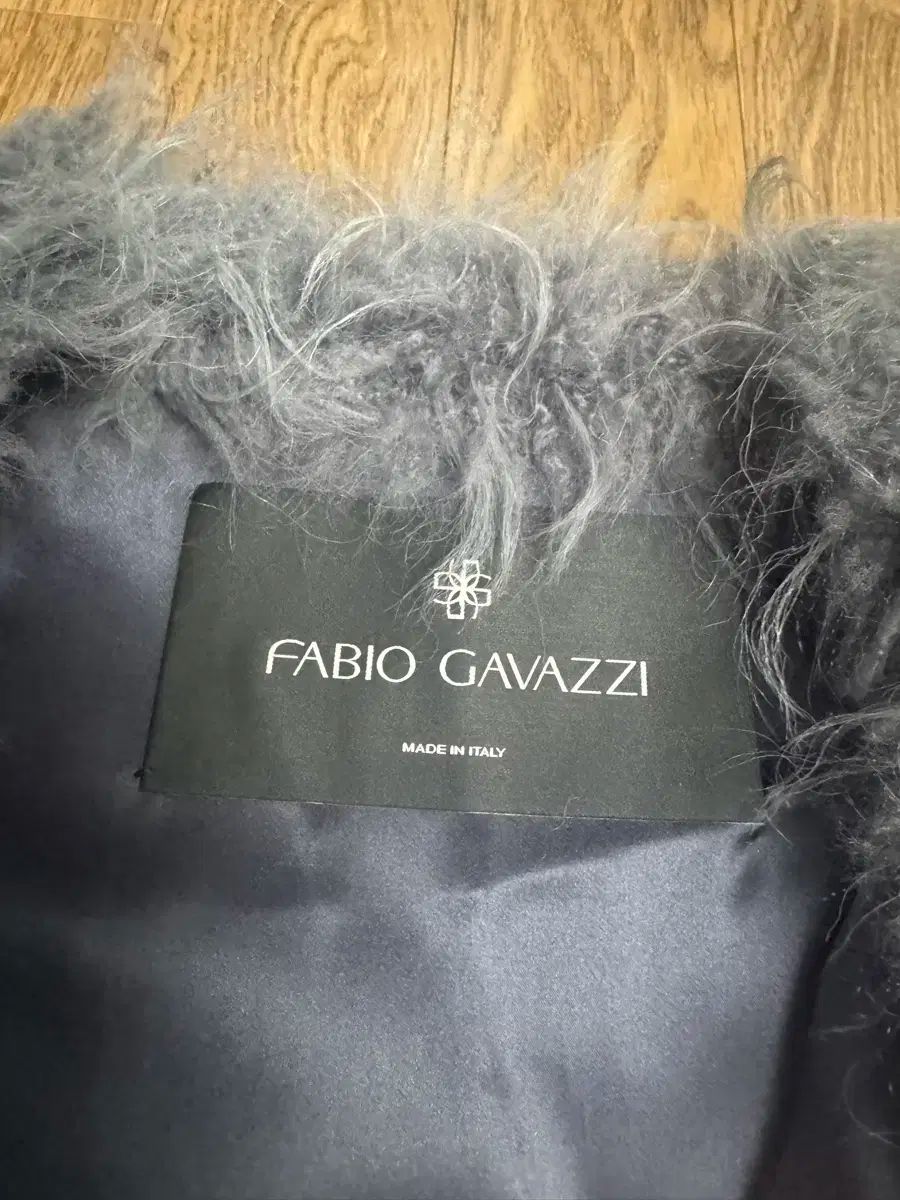 ファビオガバッツィ ゴートベスト