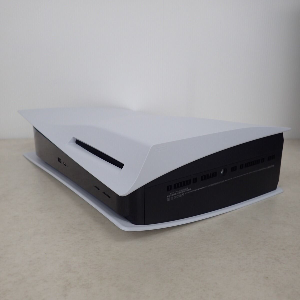 825GB ディスクドライブ搭載モデル