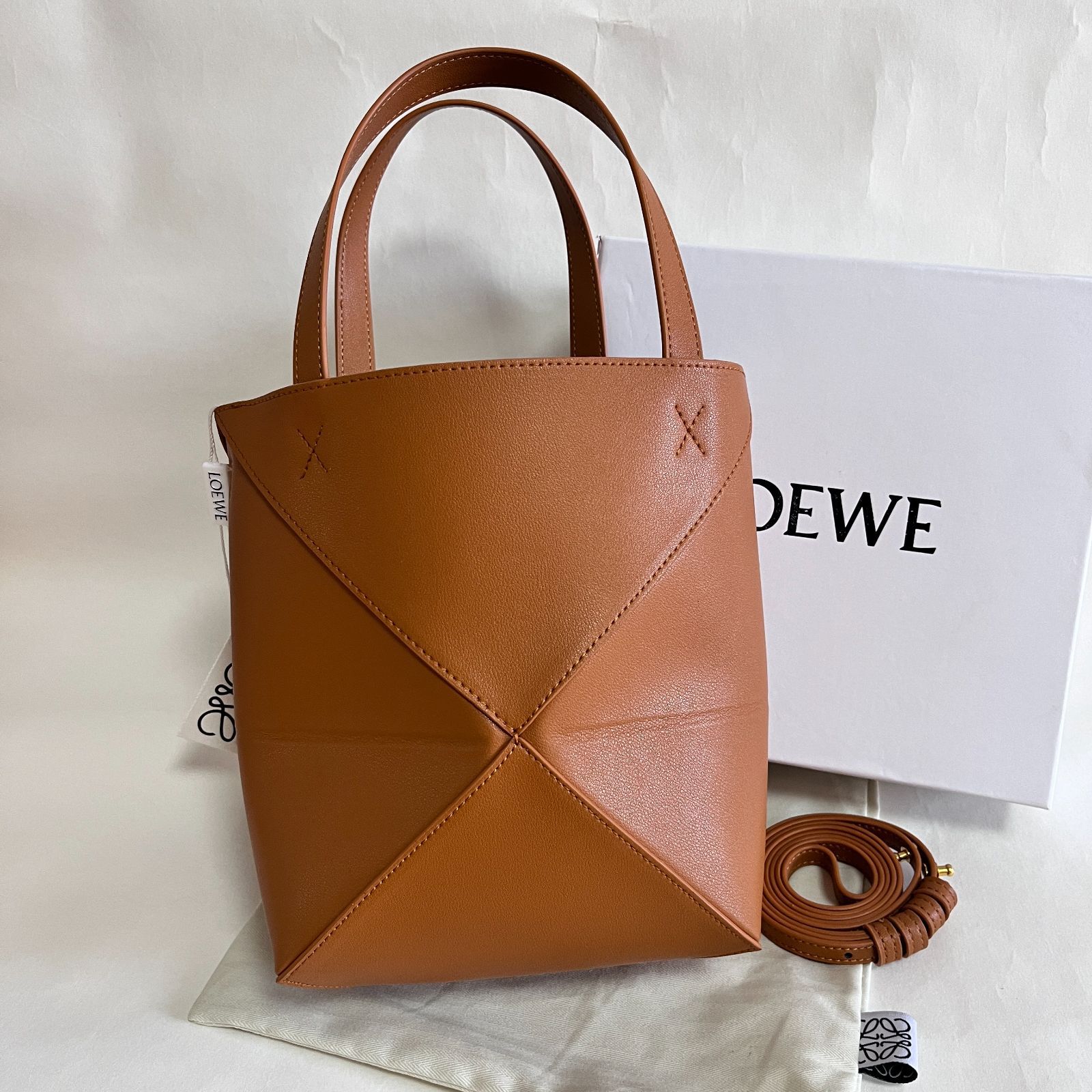 LOEWE パズル フォルド トートバッグ レザー ミニ - メルカリ