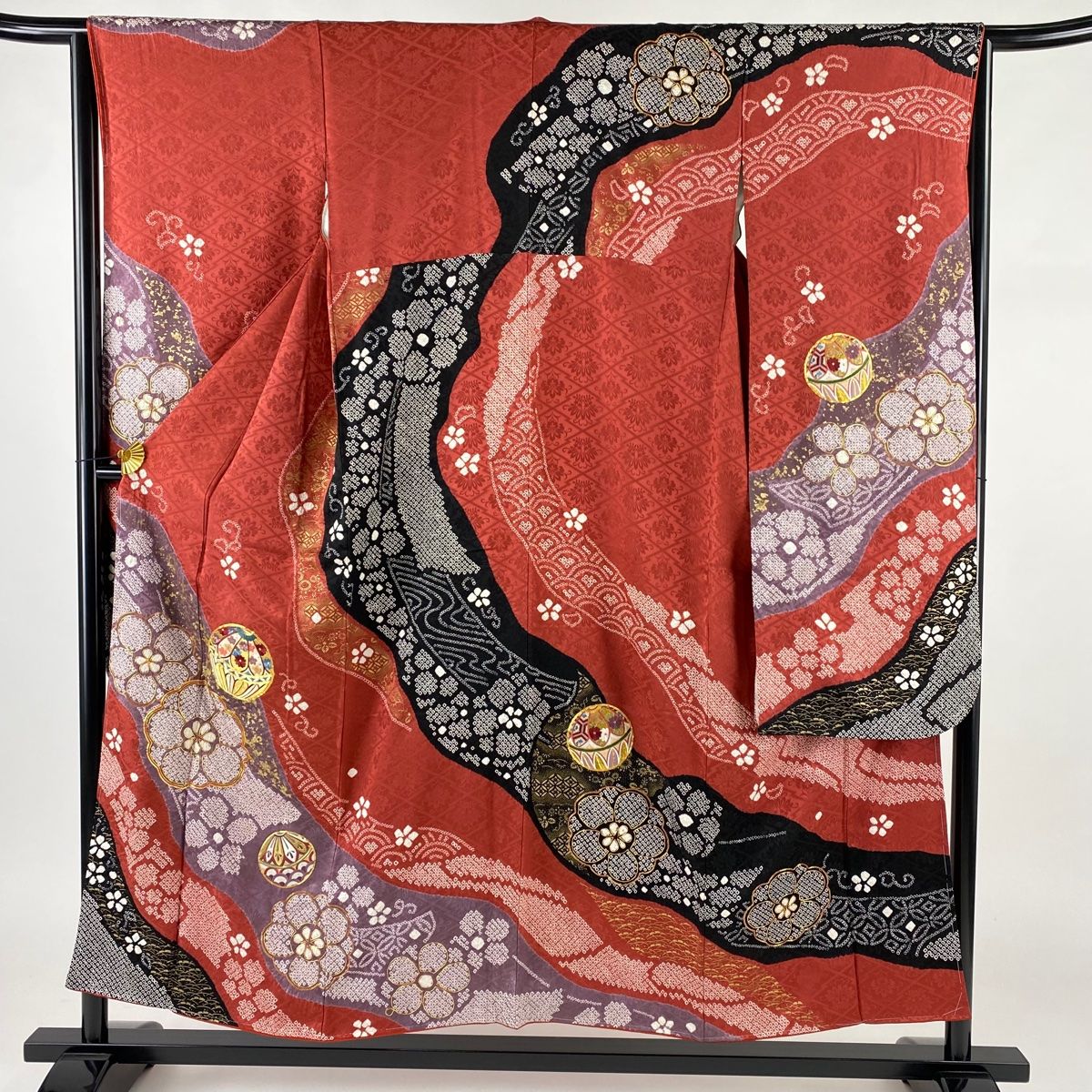 M190　振袖　身丈154cm　無地 振袖 身丈154cm 裄丈64cm M 袷 鞠 梅 金糸 刺繍 えんじ色 正絹