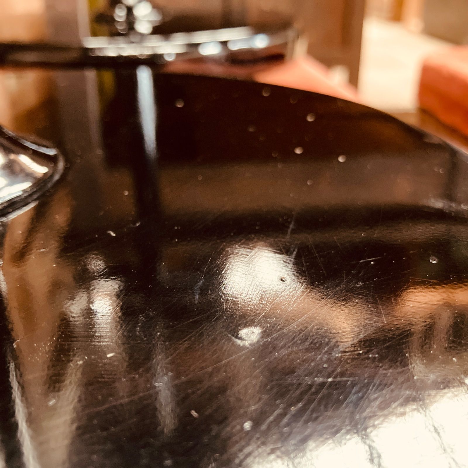 ●漆塗り木製蜀台　ロウソク立て　アンテーク