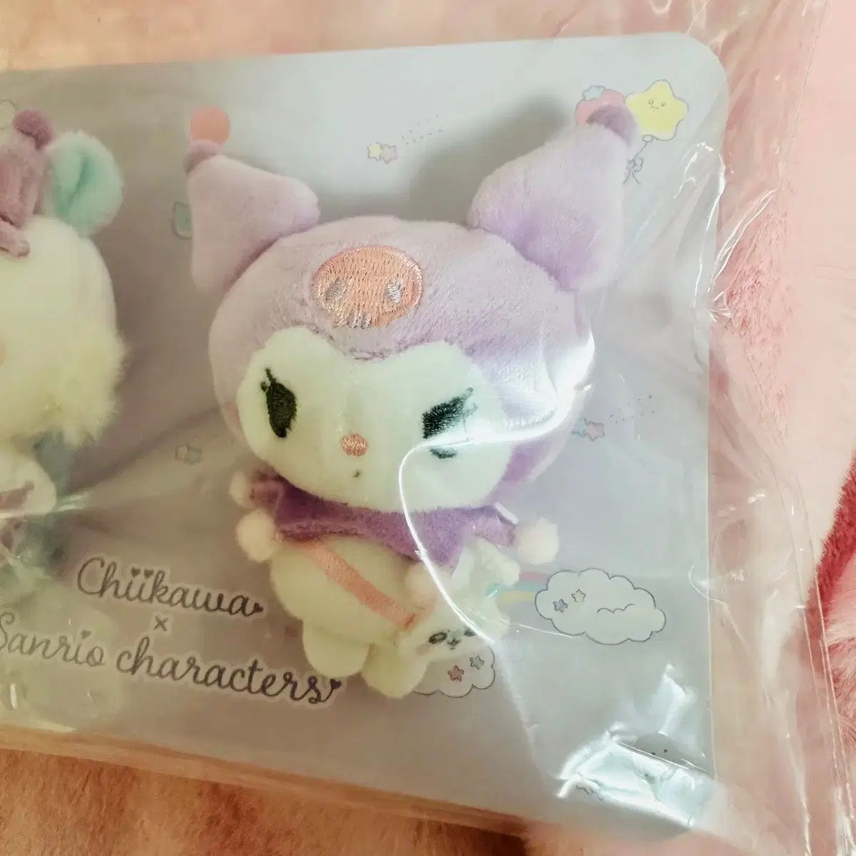 ちいかわ サンリオ モモンガ クロミ ブローチ マスコット ちいかわ×クロミペアブローチ（モモンガ）」 - ちいかわ