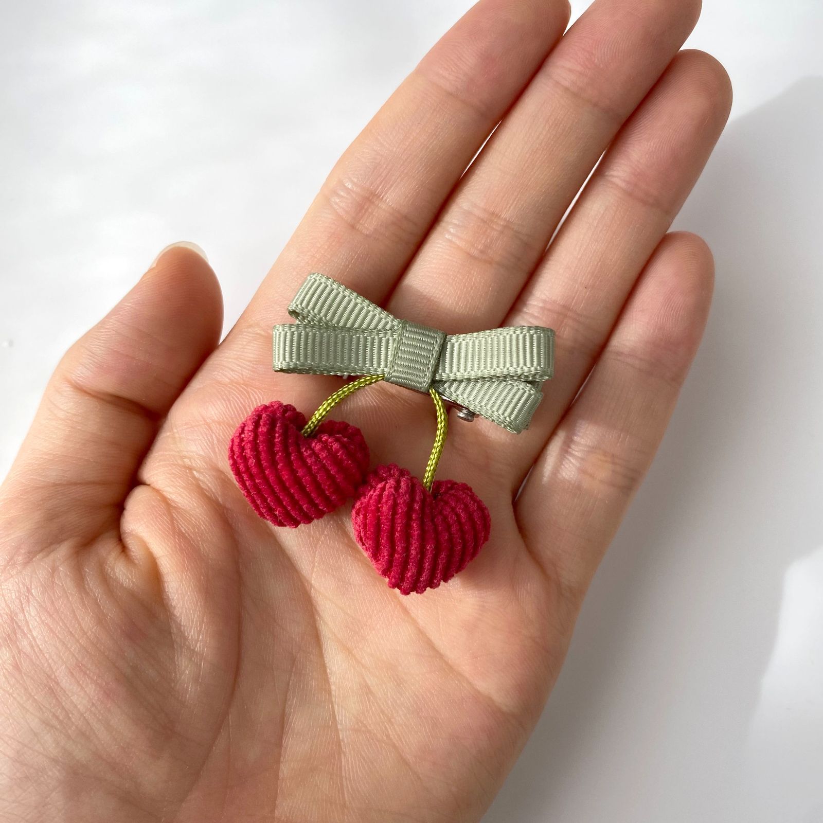 さくらんぼヘアクリップ 子供 サクランボ 出産祝い プチギフト 浴衣 髪