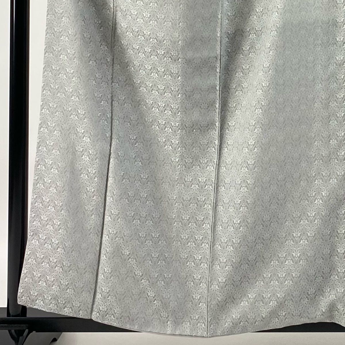 お召 身丈159cm 裄丈64cm M 袷 立涌 笹 灰色 正絹 一つ紋