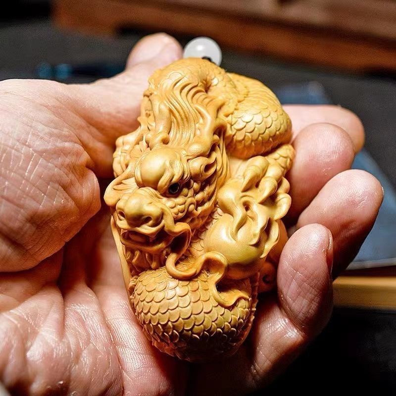 希少】木彫り 彫刻 一刀彫 一本物 龍 飾り物 置物 竜 希少】木彫り